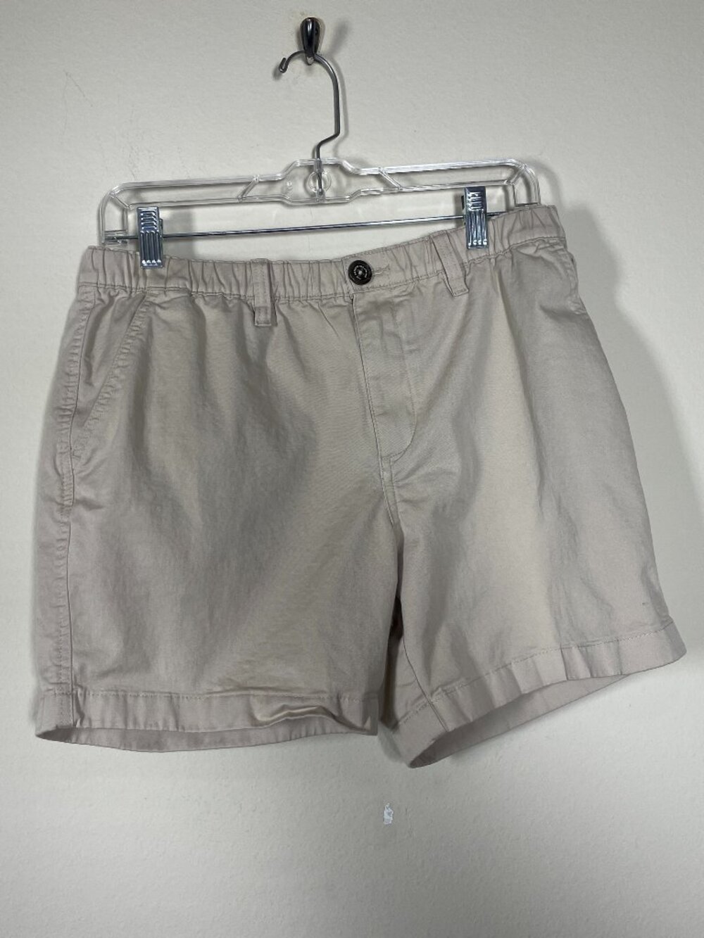 Chubbies The Weekend Has Arrived Khaki Shorts 5.5” Inseam Men's M Tan Golf! - Picture 1 of 5
